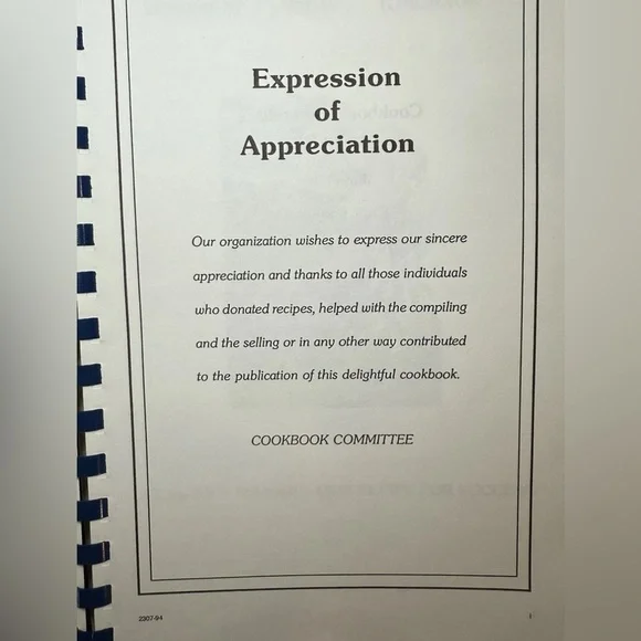 Vtg ST. Mary's School Parish Community Classy Cookin COOKBOOK 1995 Rochester NY - Picture 2 of 6